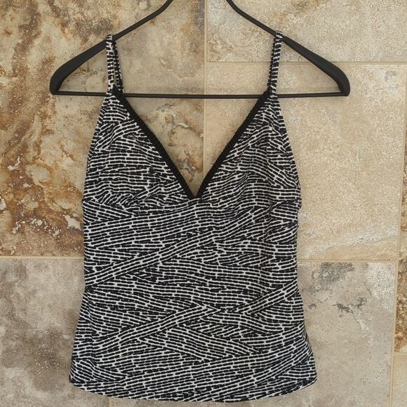Large Kenneth Cole Reaction Black and White Tankini Swim Top Beach Pool - Picture 1 of 5